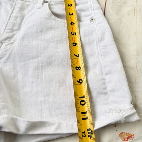 Madewell | White High-Rise Denimβ Shorts | Size 24 - Picture 5 of 9